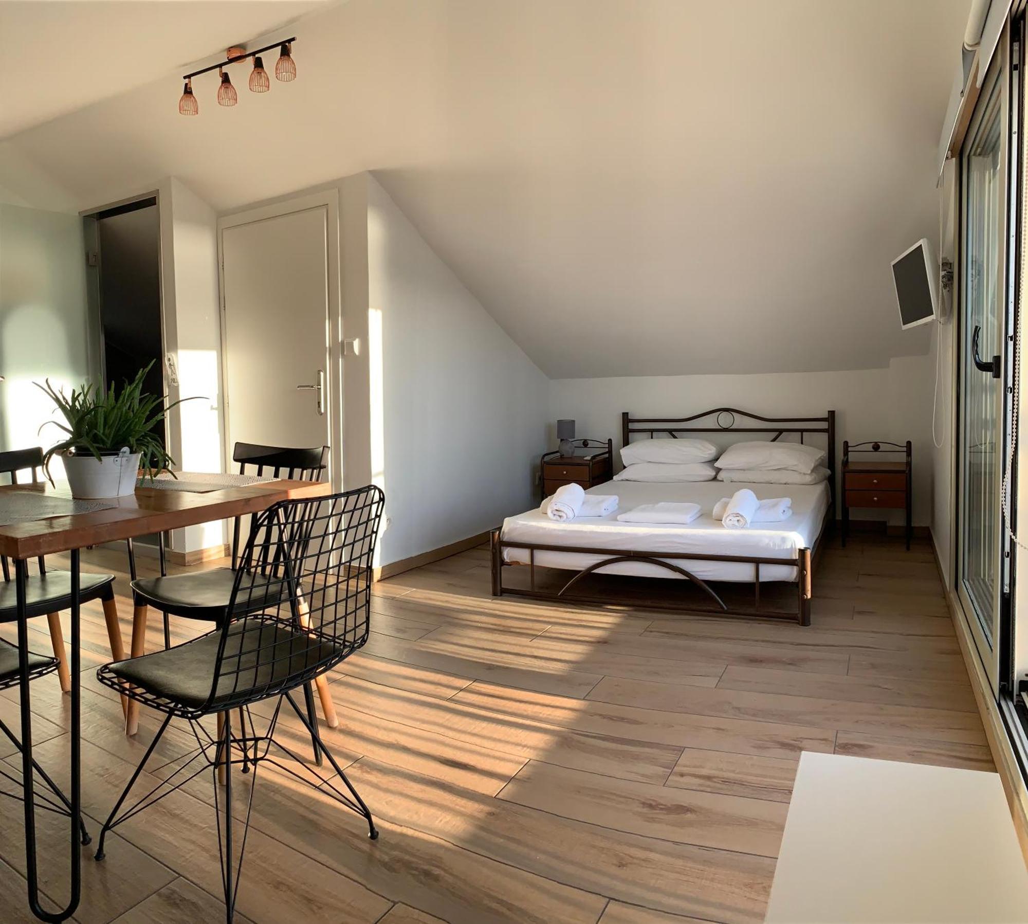 Studio Palerostravel Exteriör bild